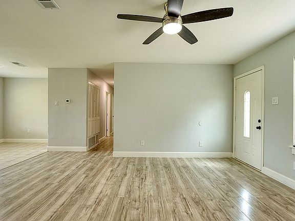 3rd image of 201 N McLendon St