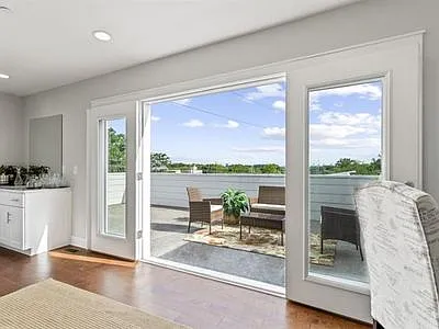 663 Boulevard NE — Photo 27