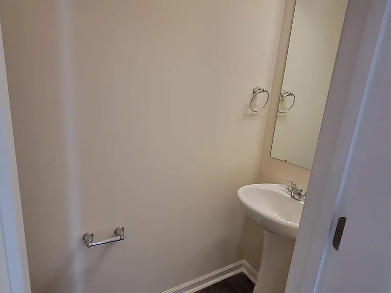 424 Glen Clova Dr — Photo 8
