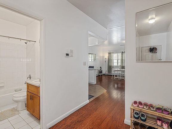 4th image of 126-10 172nd St