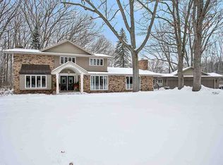 1568 Arapahoe Trl, Green Bay, WI 54313