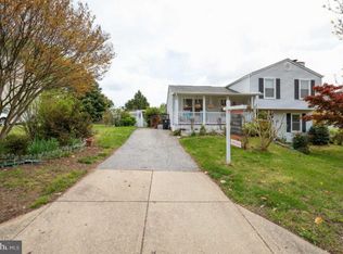 704 Avis Dr, Upper Marlboro, MD 20774