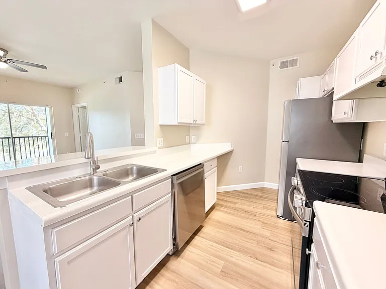 7925 Preserve Cir #328 — Photo 4
