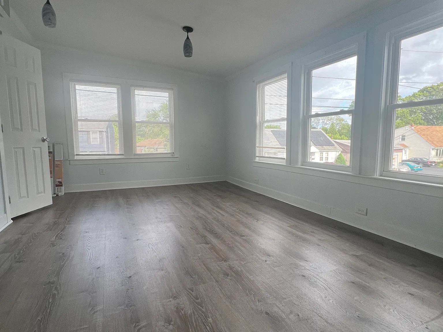 4 bed, 1241 sqft, $2,850 — Photo 4