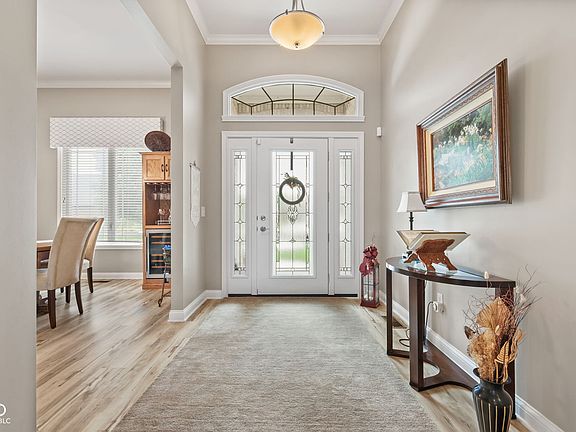 5th image of 2334 S Richman Cir
