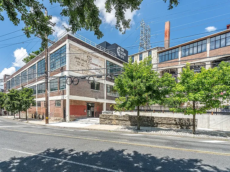 Yarn Factory Lofts — Photo 7