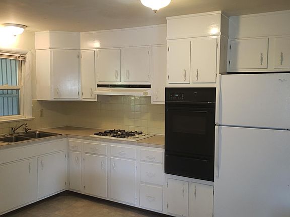 5th image of 217 E Cottage Ave