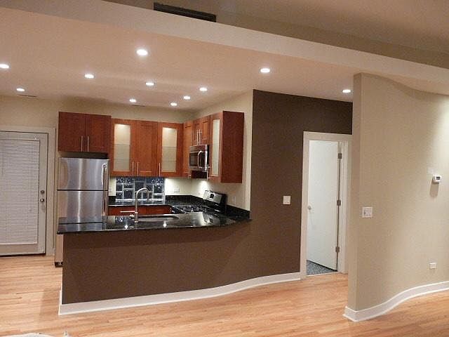 1st image of 949 N Kedzie Ave #2