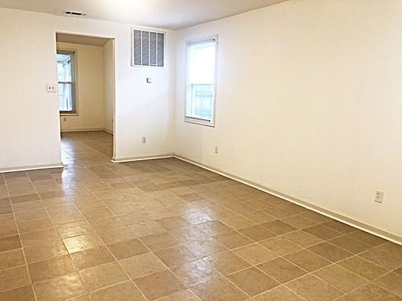 4th image of 3208 W Metairie Ave S
