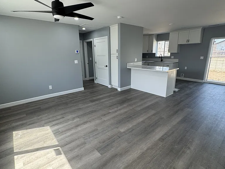 1134 Alpine Ave — Photo 7
