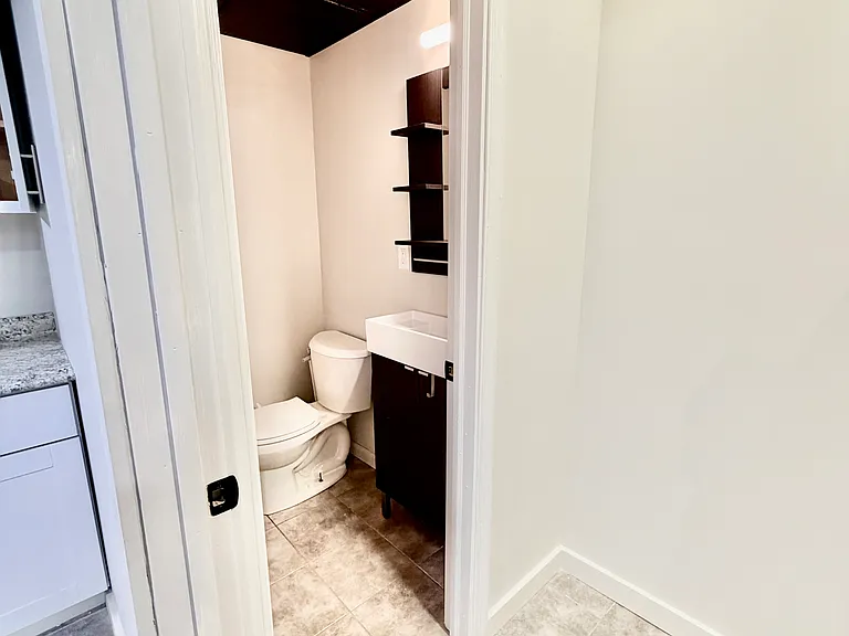1400 N Mountain Rd #1400 — Photo 9