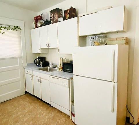 4th image of 2240 Murray Hill Rd #3