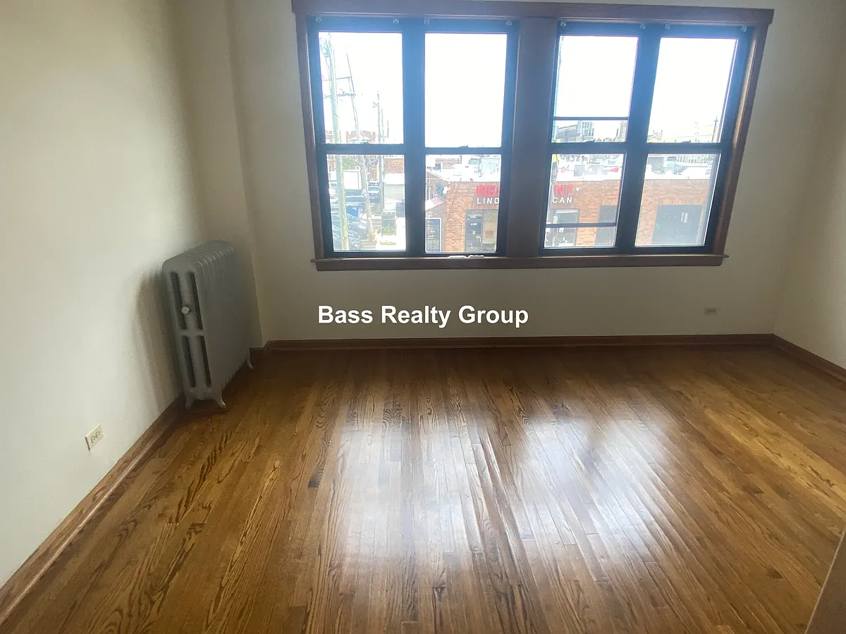 Building Photo - 4806 N Kedzie Ave #115