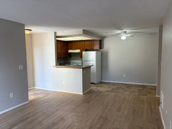 432 Edgehill Ln, Oceanside, CA