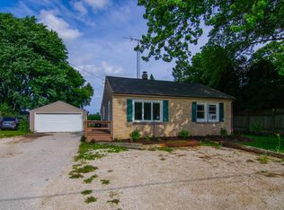 4417 County Rd S, Manitowoc, WI 54220