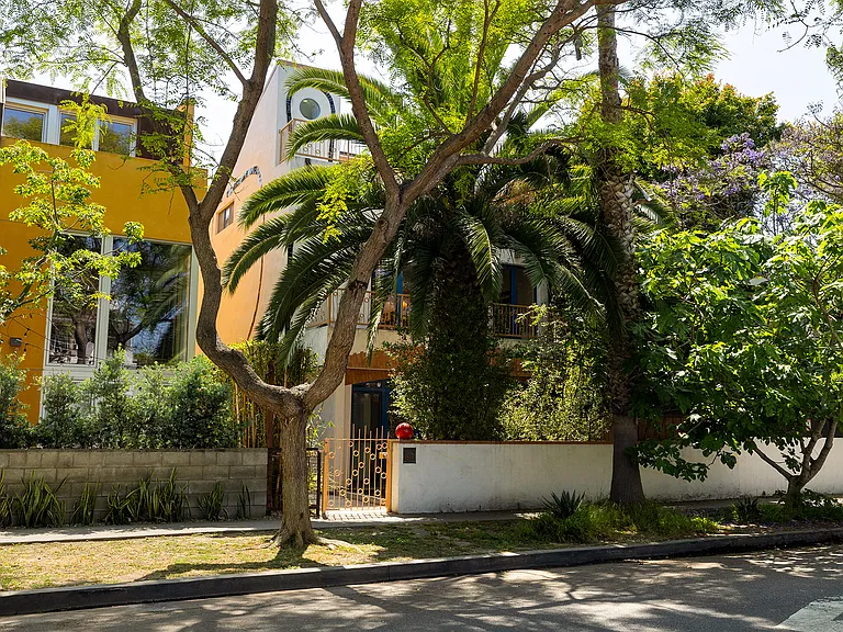 2419 Ocean Ave — Photo 12