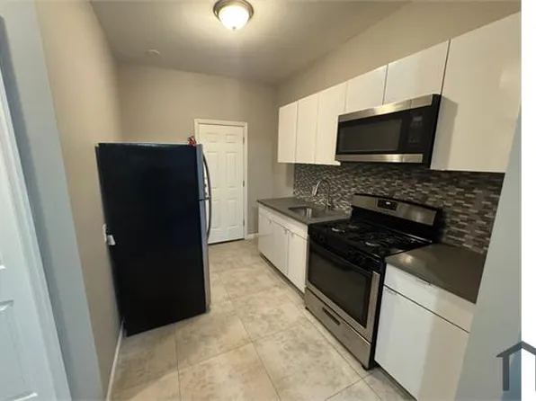 302 Halsted St, East Orange, NJ