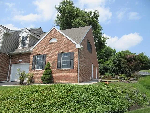 310 Pennridge Ave