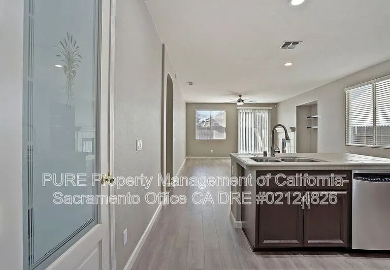 1518 Sandmark Dr — Photo 26