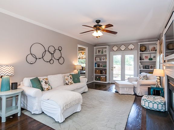 2nd image of 8268 Quailfield Ct
