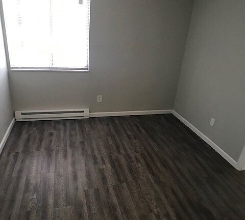4th image of 510 S 3rd St #L