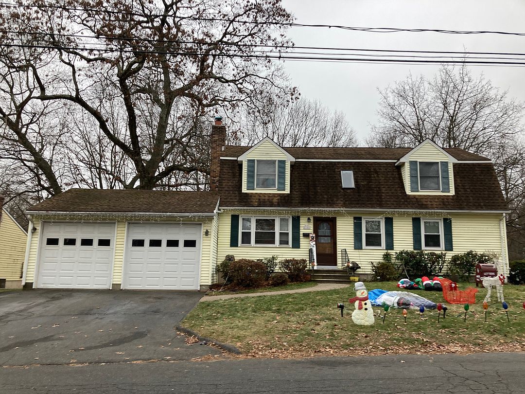 15 Spring St, Plainville, CT 06062 | Zillow