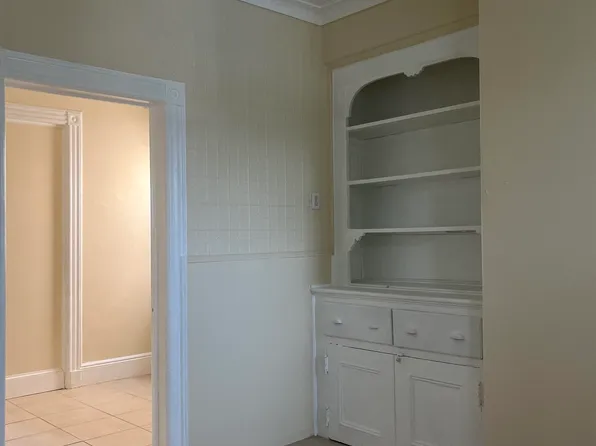 15 Irving Street image 5 of 12