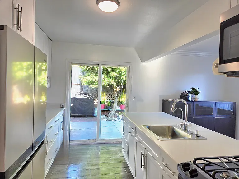2910 Lincoln Park Ave — Photo 46
