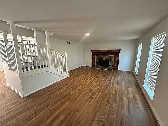 3 bed, 2.5 bath, 1660 sqft, $2,500 — Photo 4