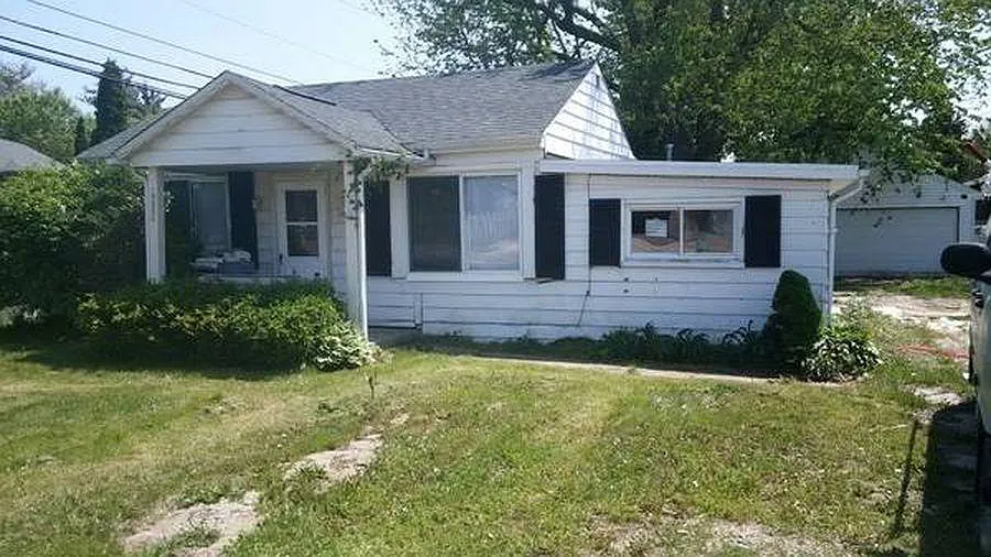15950 Athens Ave