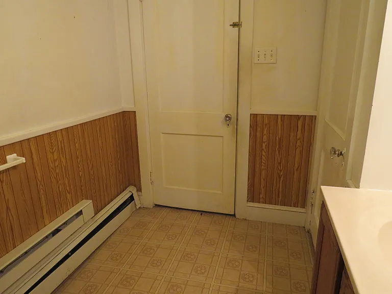 44 S 2nd St #1 — Photo 17