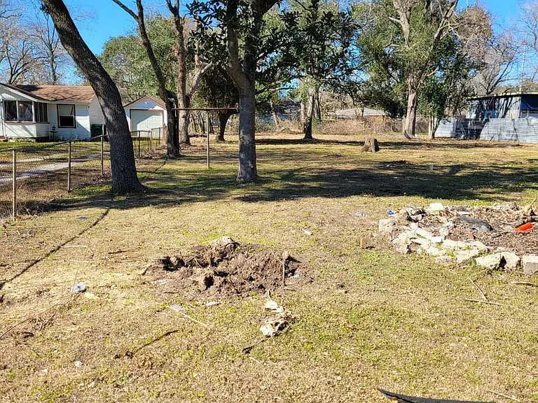 822 Retama St — Photo 20
