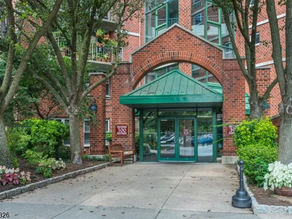 300 Main St APT 416, Little Falls, NJ 07424
