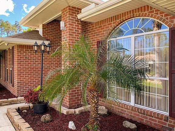 2nd image of 6 Riverview Pl
