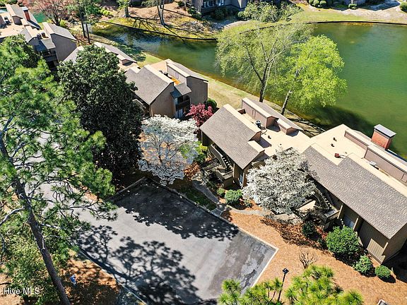 5th image of 250 Sugar Gum Lane # 114