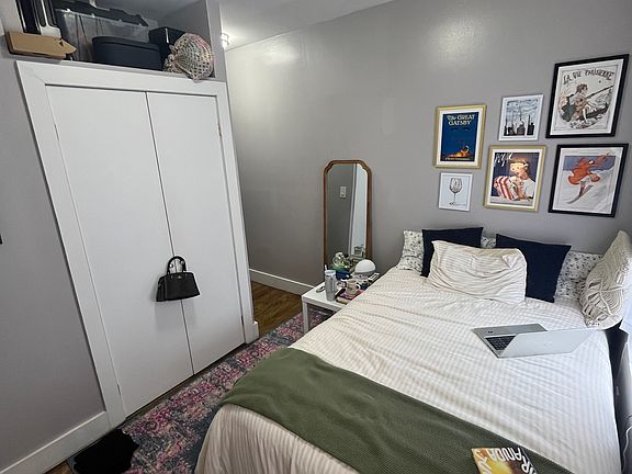 5th image of 442 W 54th St APT 13