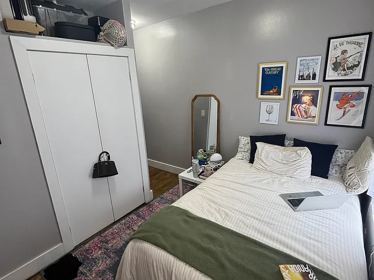 442 W 54th St #13 — Photo 5