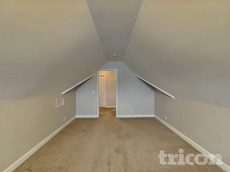 217 Titans Cir — Photo 17