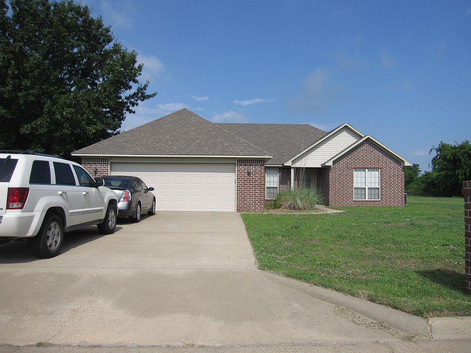 2nd image of 1797 Ouachita St