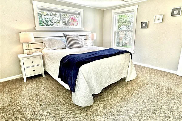 Downstairs bedroom with King Size bed