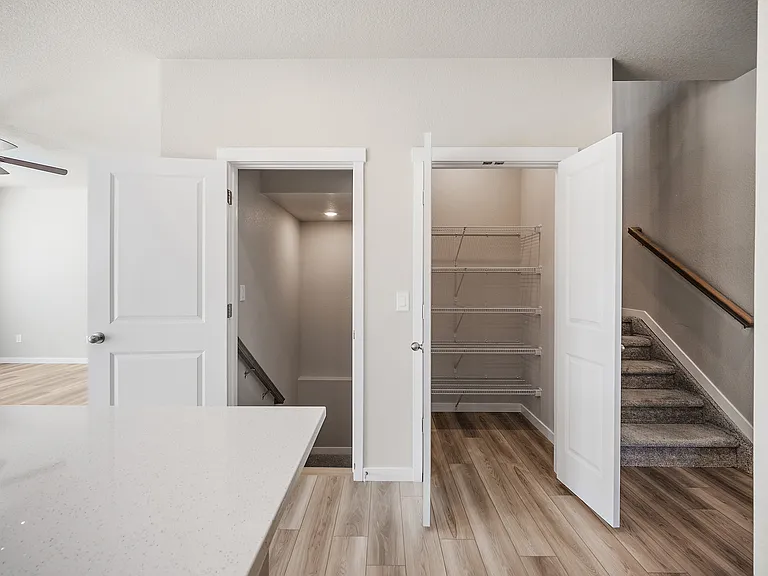 7991 Goldenray Pl — Photo 18