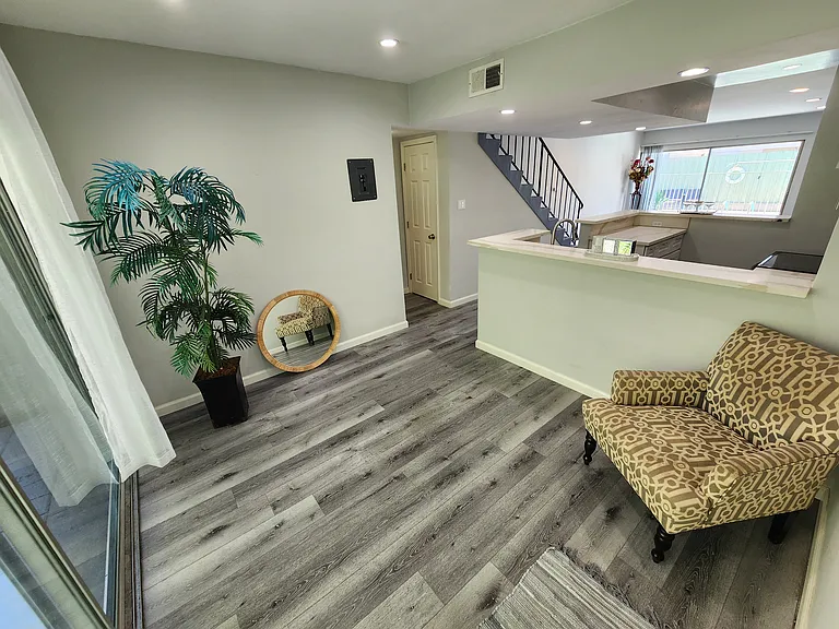 12744 Moorpark St #3 — Photo 41