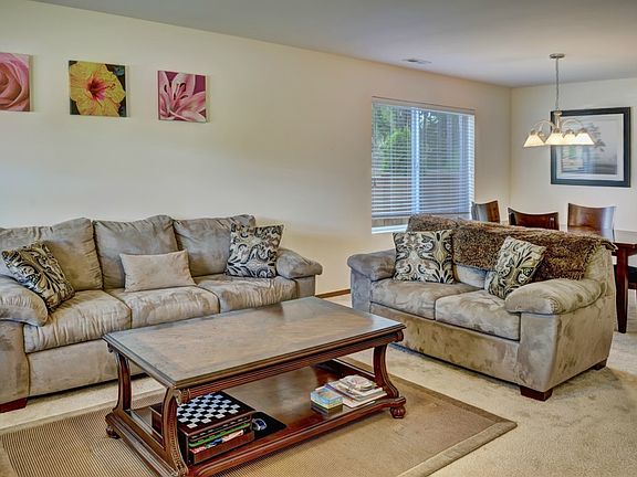 4th image of 21374 Brevik Pl NW
