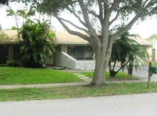 10461 SW 50th Pl, Cooper City, FL 33328