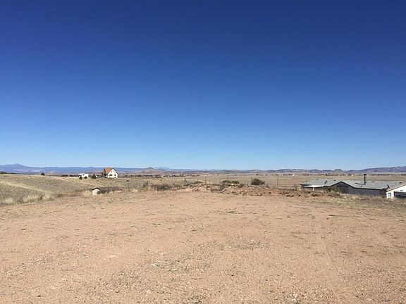 2nd image of 3105 W Cindy Ln
