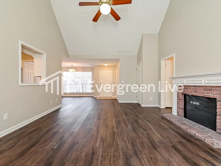 3431 Hollow Oak Dr — Photo 3