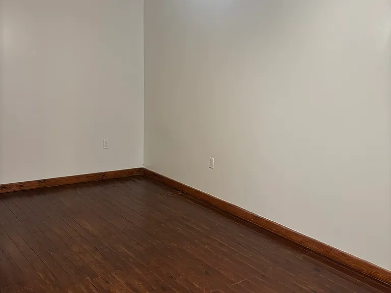 2515 Eagle St — Photo 17