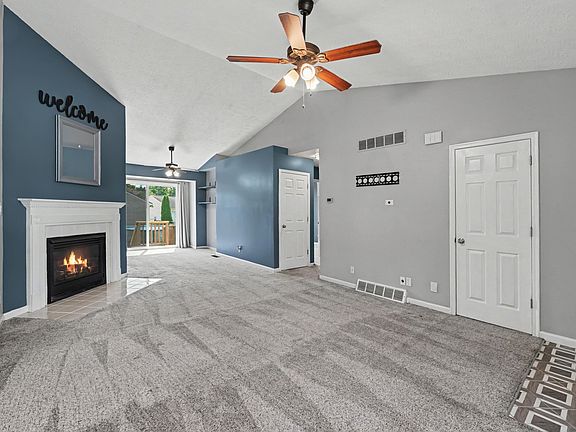 2nd image of 3000 Ashbrook Cir