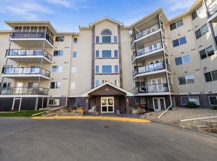 Sienna Point, Edmonton, AB T6L 7E7