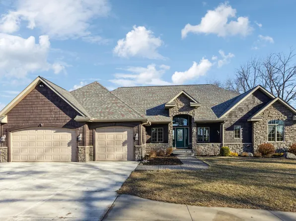 1742 Us Highway 12 SW, Montrose, MN 55363